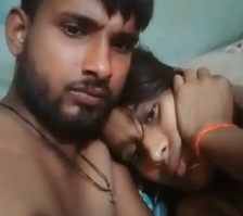 Sexy Indian girl Boobs Sucking